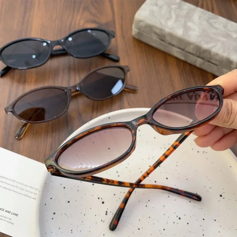 Sexy Small Oval Women's Sunglasses 2025 New Fashion Leopard Brown Hot Sun Glasses Female Retro Colorful Shade Eyeglass